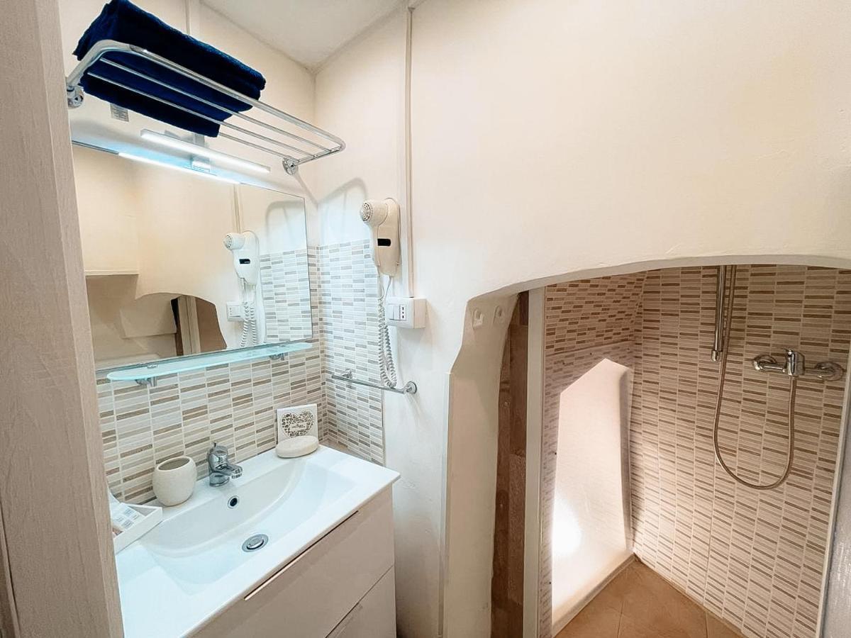 La Petit Maison Ostuni Bagian luar foto